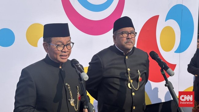 Ragam Harapan Warga pada Pramono-Rano Karno di HUT Jakarta ke-498 Aka, warga Pasar Minggu, Jaksel, berharap pasangan pemimpin DKI Pramono Anung dan Rano Karno dapat mengayomi masyarakat Jakarta dalam segala hal.