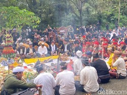 Ngertakeun Bumi Lamba, Ritual Bersyukur Berkah di Tangkuban Parahu