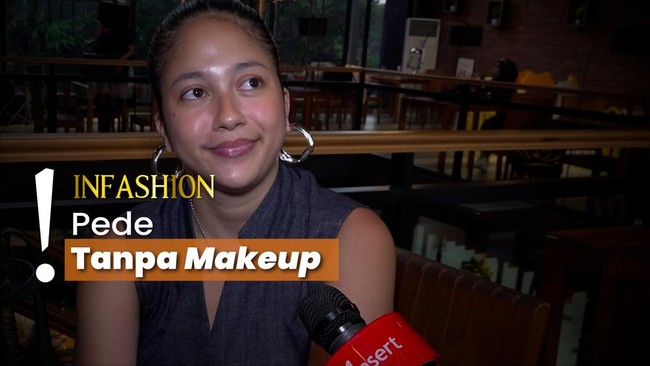 Intip Isi Tas Sitha Marino, Cuma Butuh Lip Tint saat Bepergian