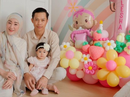 5 Potret Gemas Alesha Anak Larissa Chou dan Ikram Rosadi yang Baru Ultah