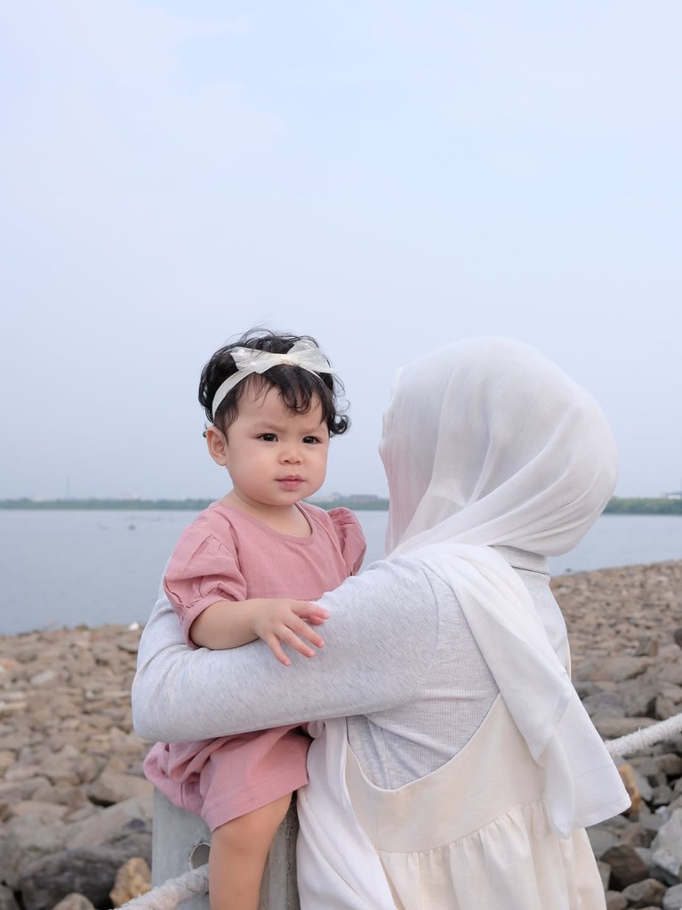 Anak Larissa Chou Anak Larissa Chou