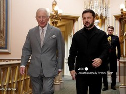 Zelensky Makan Siang Bareng Raja Charles III di Istana Windsor