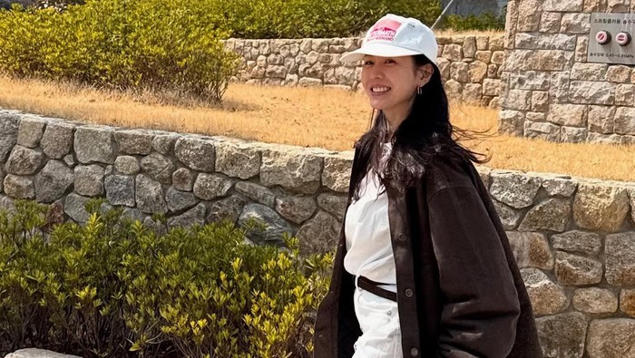 Get The Look: Gaya Sporty ala Son Ye Jin