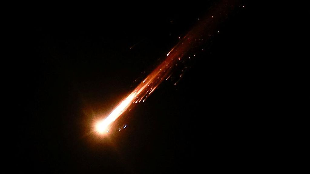 Iran Hujani Lagi Negara-negara Arab dengan Rudal di Tengah Klaim Trump