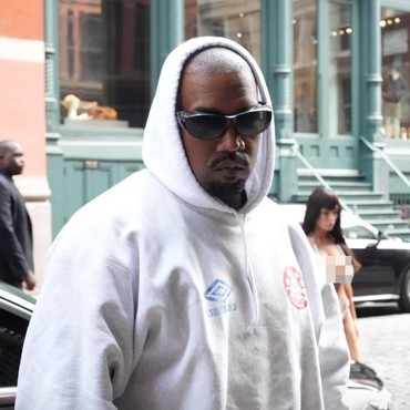 Lirik Lagu Runaway - Kanye West