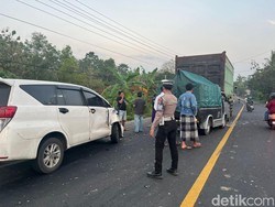 6 Kendaraan Terlibat Kecelakaan Beruntun di Proyek Jembatan Bangkalan