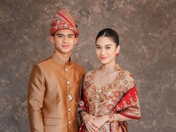 Gaya Serasi Pratama Arhan dan Azizah Salsha Dalam Balutan Pakaian Adat Minang