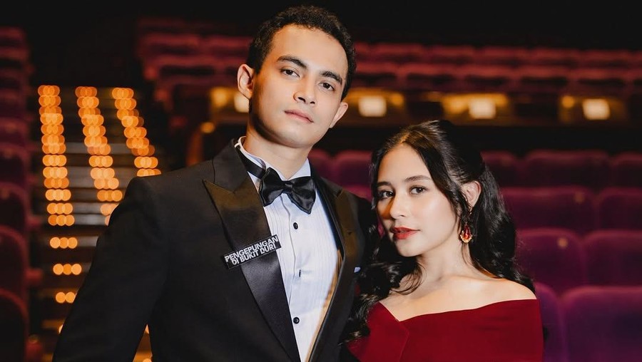 Prilly Latuconsina dan Omara Esteghlal