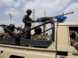 Serangan Houthi ke Kapal Kargo di Yaman Tewaskan 6 Orang, Termasuk 1 WNI