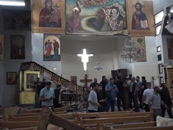 Pilu 22 Orang Tewas Akibat Bom Bunuh Diri-Penembakan di Gereja Suriah