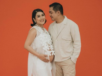 Jalani Maternity Shoot Kehamilan Pertama, Ade Govinda Selipkan Lirik Romantis untuk Sang Istri