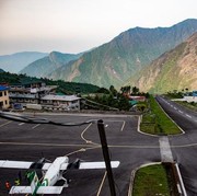 Mengulik Bandara Lukla, Bandara Paling Berbahaya di Dunia dengan Tragedinya
