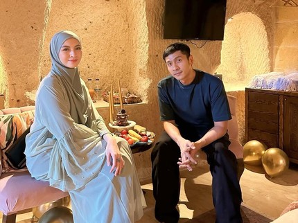 Terpopuler: Potret Donita Rayakan Ultah Adi Nugroho di Turki