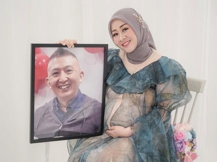 Fanny Kondoh 'Pamit' ke Almarhum Papa Udon Jelang Melahirkan, Beri Ucapan Menyentuh