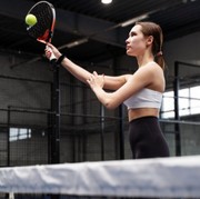 Serupa tapi Tak Sama, Ini Bedanya Padel dan Tenis yang Perlu Kamu Tahu!