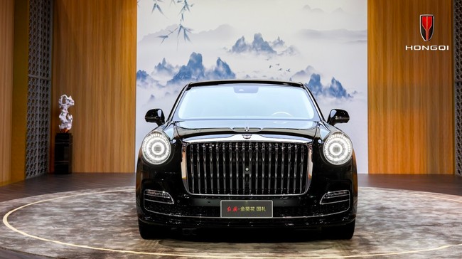 Mobil Bekas China Dibeli 'Sultan Dubai' Rp25 Miliar Hongqi Golden Sunflower memecahkan rekor mobil ekspor termahal buatan China.