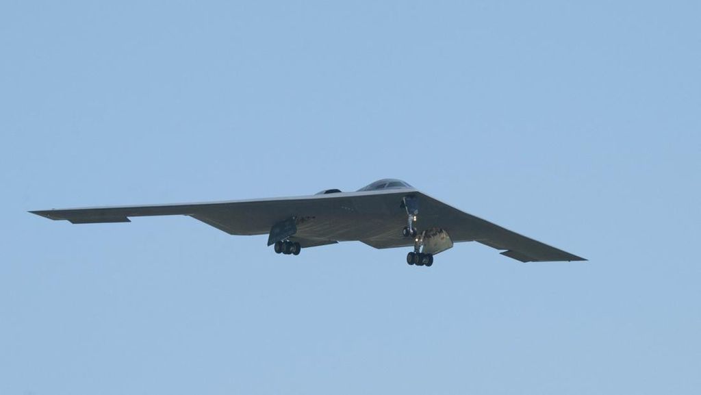 AS Klaim Hancurkan Fasilitas Rudal Balistik Iran Pakai Bomber B-2