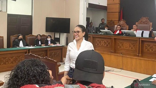 PN Jaksel Gelar Sidang Nota Keberatan Nikita Mirzani Awal Juli PN Jaksel akan gelar sidang eksepsi kasus pemerasan dengan terdakwa Nikita Mirzani pada awal bulan depan.