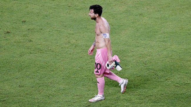 Inter Miami Belum Terkalahkan, Messi Masih Tumpul Inter Miami berhasil mengakhiri fase grup Piala Dunia Antarklub 2025 dengan catatan tak terkalahkan. Namun Lionel Messi masih belum unjuk gigi di turnamen ini.