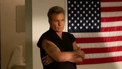 img-title Martin Kove 'Cobra Kai' Diusir dari Fancon Imbas Gigit Lawan Main