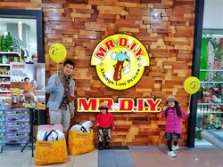 Deretan Kisah Haru Konsumen MR DIY Temukan Harapan dari Barang Sederhana