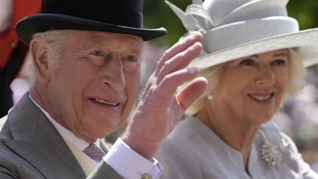 Ratu Camilla Pakai Bros Langka Tahun 1936 Seharga Rp1,7 Miliar
