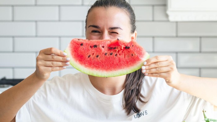 5 Manfaat Rutin Konsumsi Semangka untuk Kesehatan Tubuh Menurut Ahli
