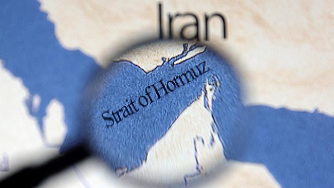 Indonesia ikut terpukul Selat Hormuz ditutup. Bukan cuma menghadapi ancaman kenaikan harga minyak, tetapi juga inflasi hingga perlambatan ekonomi.