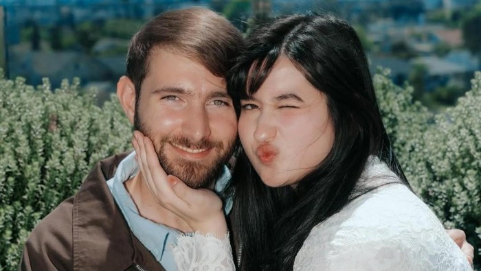 img-title Stephanie Poetri Disebut Alami Kosmemophobia, Fobia terhadap Perhiasan