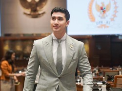 Verrell Bramasta Pantang Leha-leha 7 Bulan Duduk di Kursi DPR