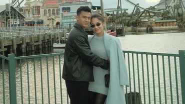 img-title Azizah Salsha Keciduk Main Padel bareng Mantan, Pratama Arhan Hapus Foto Nikah
