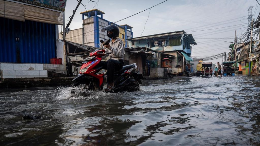 Banjir Rob Rendam Tanjung Pasir Tangerang, 521 Keluarga Terdampak