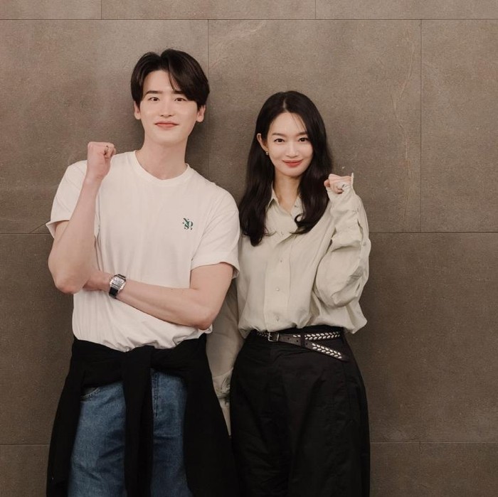 Lee Jong Suk dan Shin Min Ah