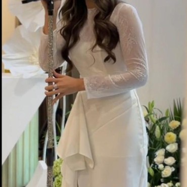 Potret Raisa Nyanyi di Ruang Tamu Rumah Crazy Rich Haji Dirman yang Jadi Sorotan