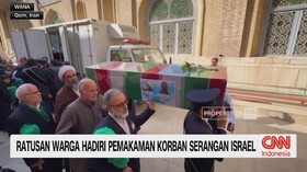 VIDEO: Ratusan Warga Hadiri Pemakaman Korban Serangan Israel