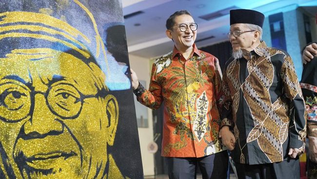Sebanyak enam jilid buku 90 Tahun Taufiq Ismail dirilis pada Rabu (25/6).