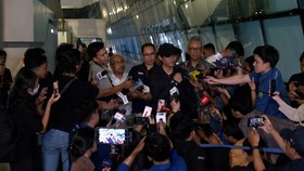 VIDEO: Momen 11 WNI Dievakuasi dari Iran TIba di Bandara Soetta