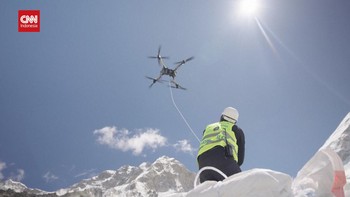 VIDEO: Aksi Drone Pengangkut Logistik Hingga Sampah di Gunung Everest