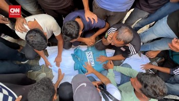 VIDEO: Pilu Warga Gaza di Pemakaman Jurnalis yang Tewas Dibunuh Israel