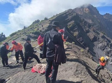 img-title Turis Asal Brasil yang Jatuh di Gunung Rinjani Dinyatakan Meninggal Dunia