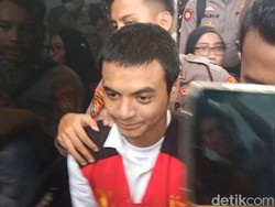 Vadel Badjideh Ungkap Rindu Kehangatan Keluarga
