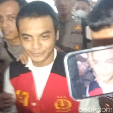Jalani Sidang Perdana Kasus Dugaan Asusila, Mental Vadel Badjideh Disebut Kuat