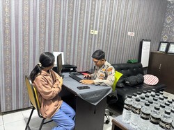 Terlilit Utang, Kakak Adik di Mojokerto Ini Nekat Edarkan Arak Bali