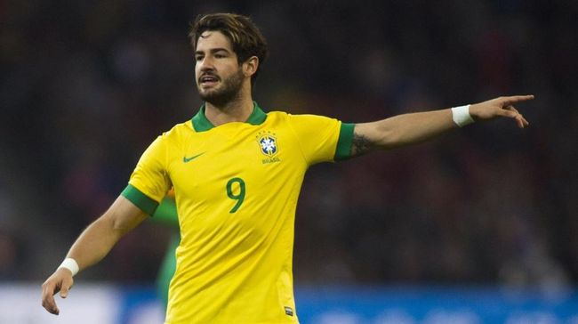Pendaki Juliana Marins Wafat di Indonesia, Eks Timnas Brasil Pato Siap Biayai Pemulangan Jenazahnya