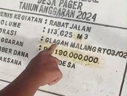 Viral Anak di Ponorogo Review Jalan Seharga Rp 190 Juta dari Dana Desa