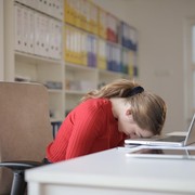 Terlihat Sibuk Tapi Hampa, Ini 5 Tanda Kamu Butuh Rehat