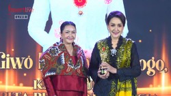 img-title Giwo Rubianto Wiyogo Terima Penghargaan Inspiring Woman in Empowering Women Kartini Awards 2025