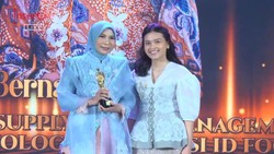 Bernadetta Raras Raih Excellent Leader in Supply Chain Digitalization & Strategic Partnerships Kartini Awards 2025