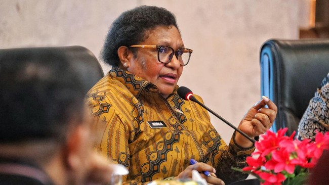 Wamendagri Ribka Haluk minta Pemda Papua percepat administrasi penyaluran Dana Otsus dan DTI. Penting untuk pertumbuhan ekonomi dan kesejahteraan masyarakat.