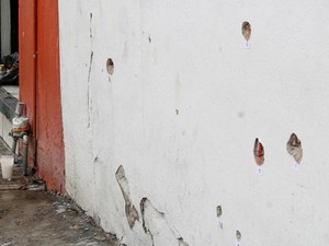 Serangan Brutal di Supermarket, 11 Orang Terluka-Darah di Mana-mana Serangan Brutal di Supermarket, 11 Orang Terluka-Darah di Mana-mana